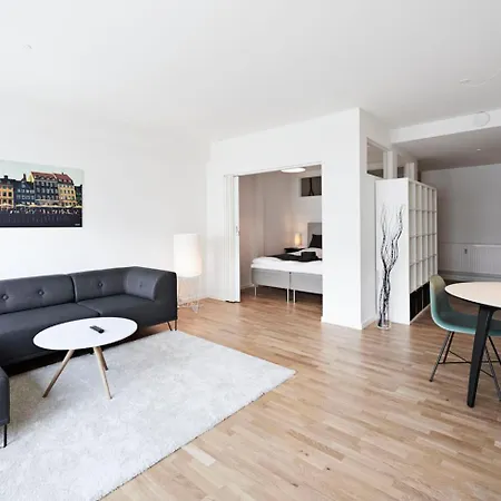 Cool 1-bed With Private Terrace