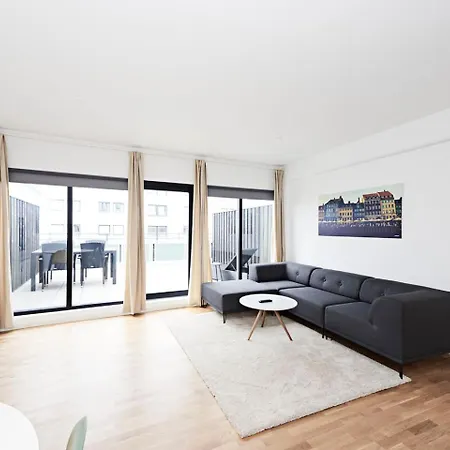 Cool 1-bed With Private Terrace