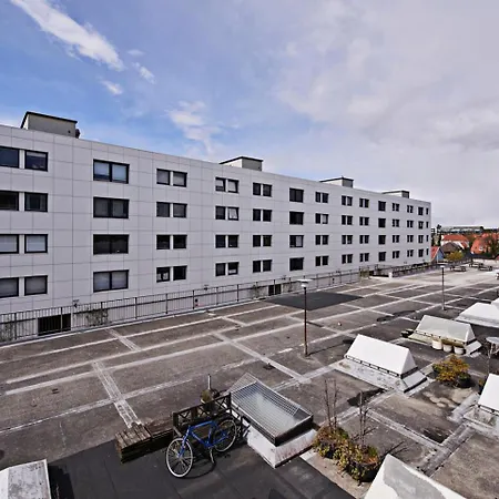 Apartamento Cool 1-bed With Private Terrace